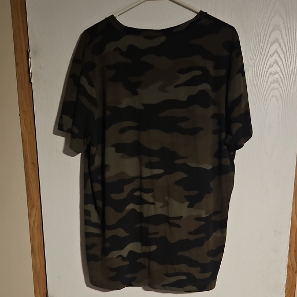 PINK Victoria's Secret Camouflage Short Sleeve Tee - Picture 2 of 2